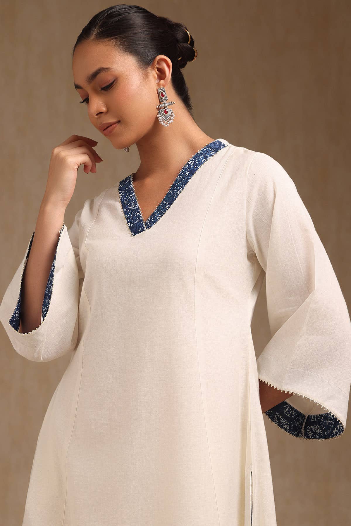 Off White Cotton Contrast Printed V-Neck A-Line Kurta - Image 1